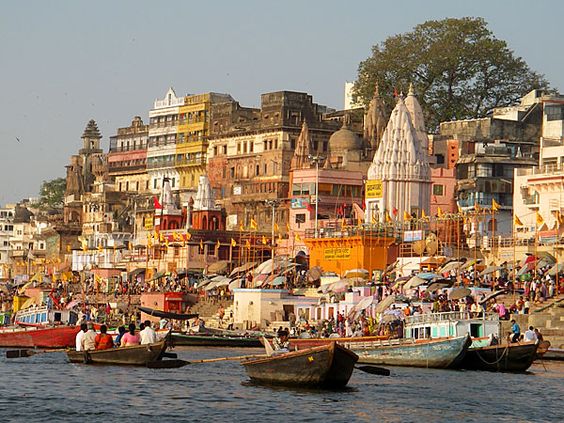 Discover Varanasi with the Best Tour Travel Agency